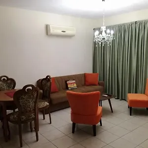 Juliana Boutique Aparments לרנקה